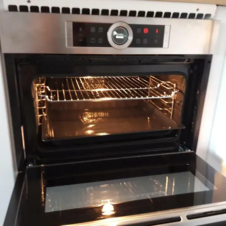 Apartmán Antibes: A Nest Perched On The Sea!