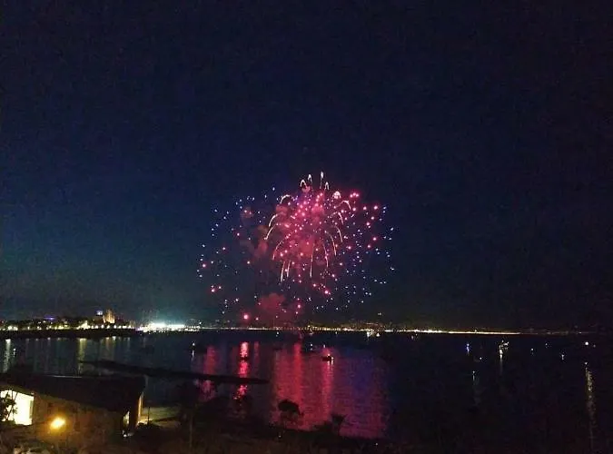 Antibes: A Nest Perched On The Sea! Apartment Antibes